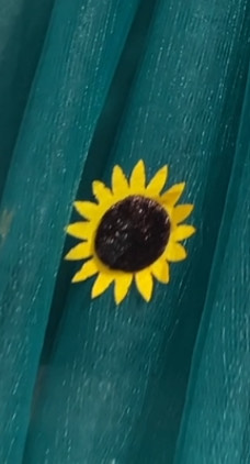 Sunflower clip